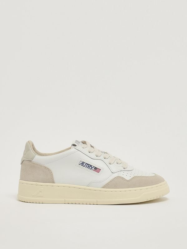 SNEAKERS MEDALIST LOW IN SUEDE E PELLE BIANCA E PELICAN