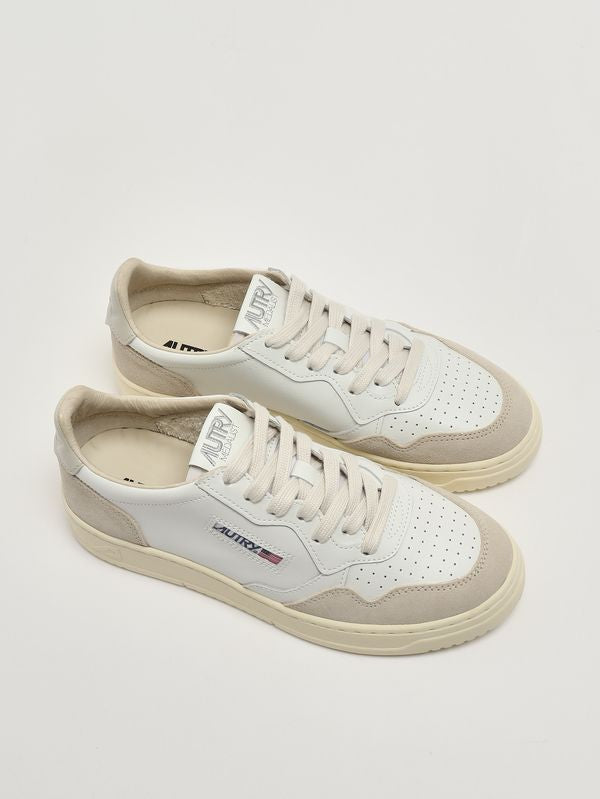 SNEAKERS MEDALIST LOW IN SUEDE E PELLE BIANCA E PELICAN