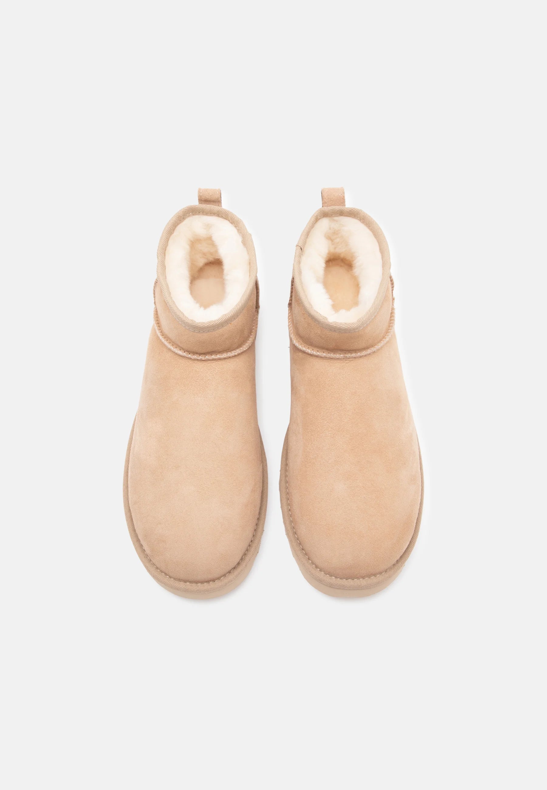 UGG CLASSIC ULTRA MINI